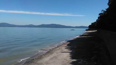 鳴股海水浴場