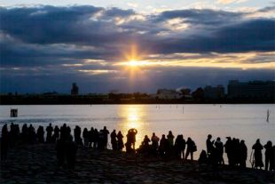 【2025年版】関東周辺のおすすめ初日の出スポット10選 初日の出は海で見よう！